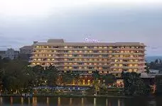 CINNAMON LAKESIDE CINNAMON LAKESIDE